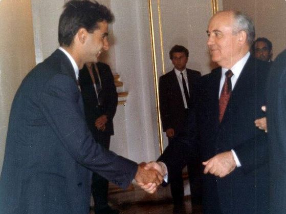 Μητσοτάκης για Γκορμπατσόφ: Προσπάθησε να αλλάξει ένα σύστημα που είχε ξεπεράσει τα όριά του