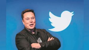 Νέο επεισόδιο στην κόντρα με το Twitter