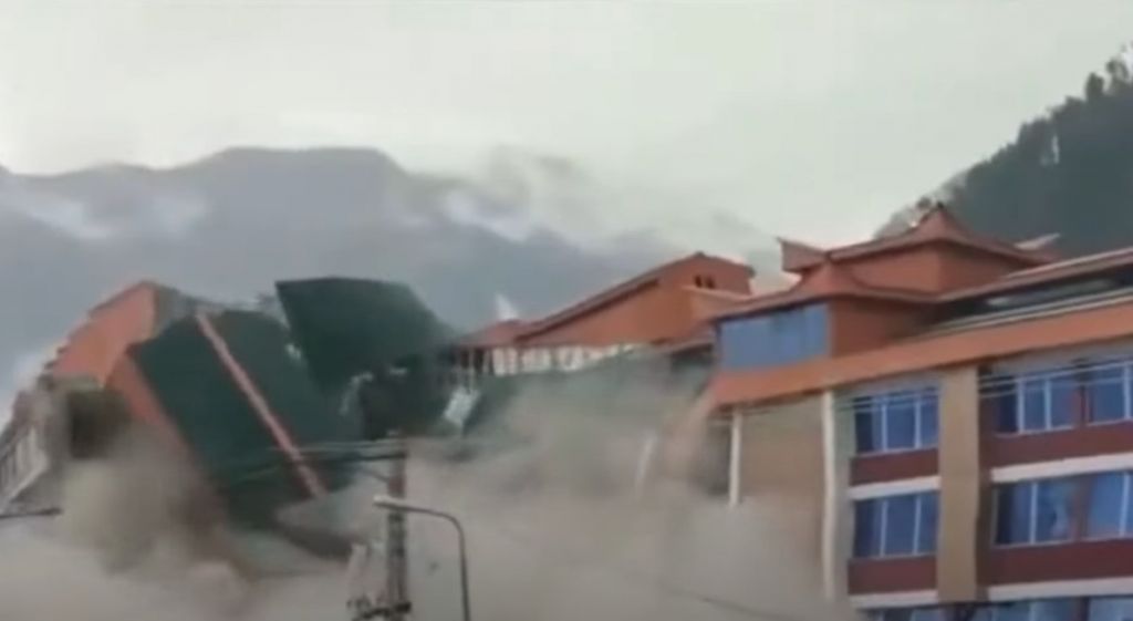 Εικόνες βιβλικής καταστροφής στο Πακιστάν μετά τις πλημμύρες