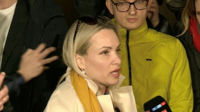 Ρωσία: Συνελήφθη ξανά η δημοσιογράφος Μαρίνα Οβσιανίκοβα | tanea.gr