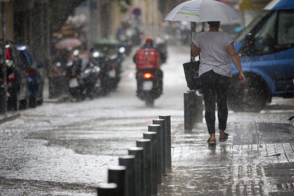 Καιρός: Δεύτερη ημέρα αστάθειας με βροχές και καταιγίδες