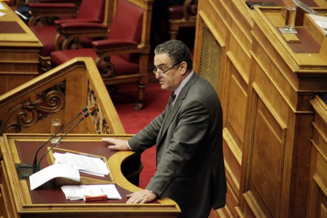 Αθανασίου: Ατόπημα – Έφερε ως παράδειγμα μουσουλμάνους βουλευτές για να δικαιολογήσει τις παρακολουθήσεις