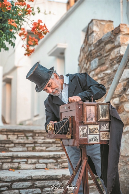 Εδωσαν κλώτσο να γυρίσει και ζωντάνεψαν το χωριό τους