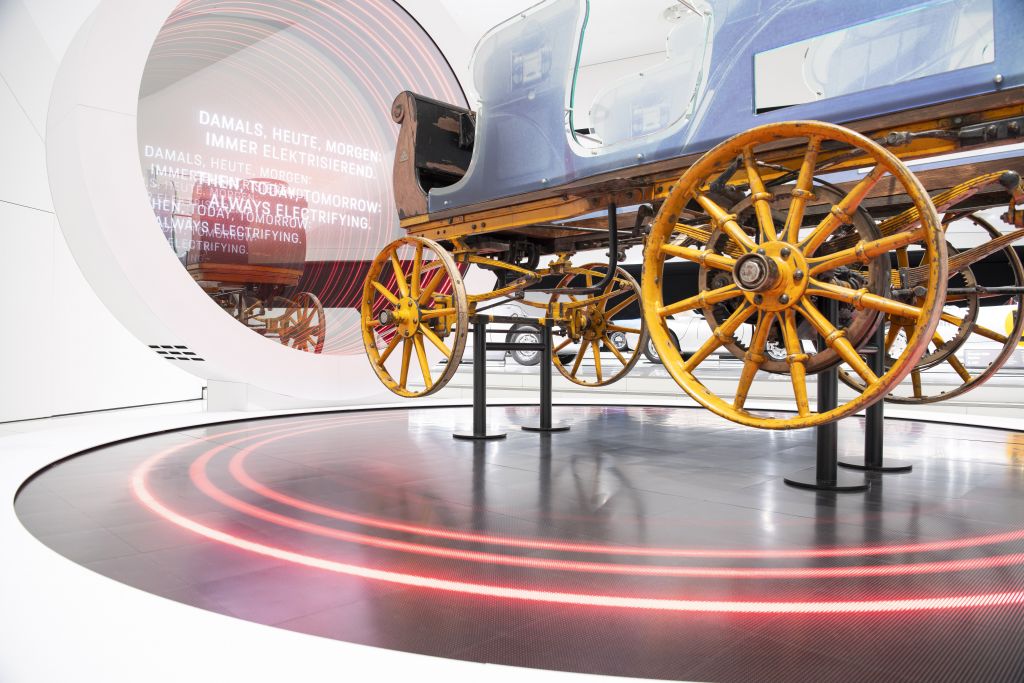 Απίστευτο αλλά αληθινό: Το πρώτο ηλεκτρικό αυτοκίνητο κυκλοφόρησε το 1887