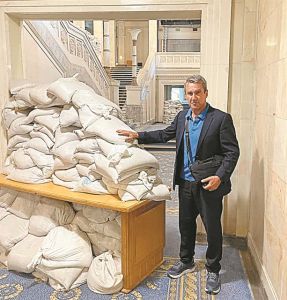 Προεόρτια μιας κοινοβουλευτικής κόντρας