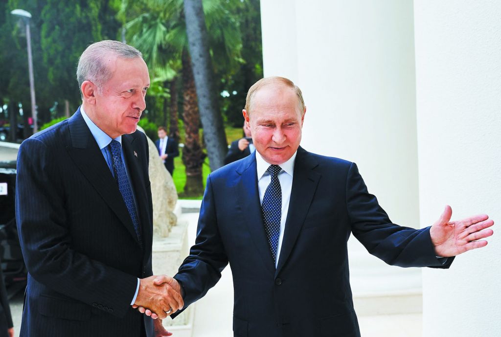 Financial Times: ΗΠΑ και ΕΕ εντείνουν την πίεση στην Τουρκία για κυρώσεις στη Ρωσία