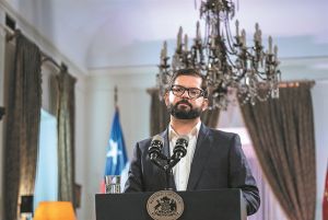 Γύρισαν την πλάτη στην πρόοδο