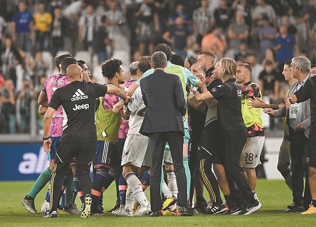 Θρίλερ με τη Γηραιά Κυρία