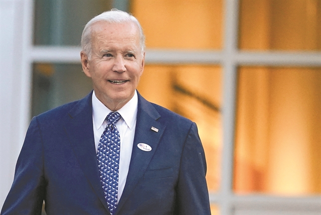 Οικονομία και Ουκρανία δίνουν ώθηση στον Μπάιντεν