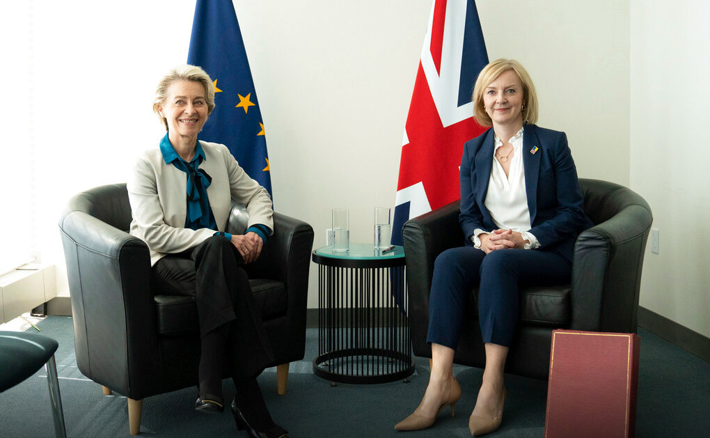 Κοινή δήλωση Φον Ντερ Λάιεν και Λιζ Τρας για τον Πούτιν: «Δήλωση αδυναμίας η επιστράτευση»