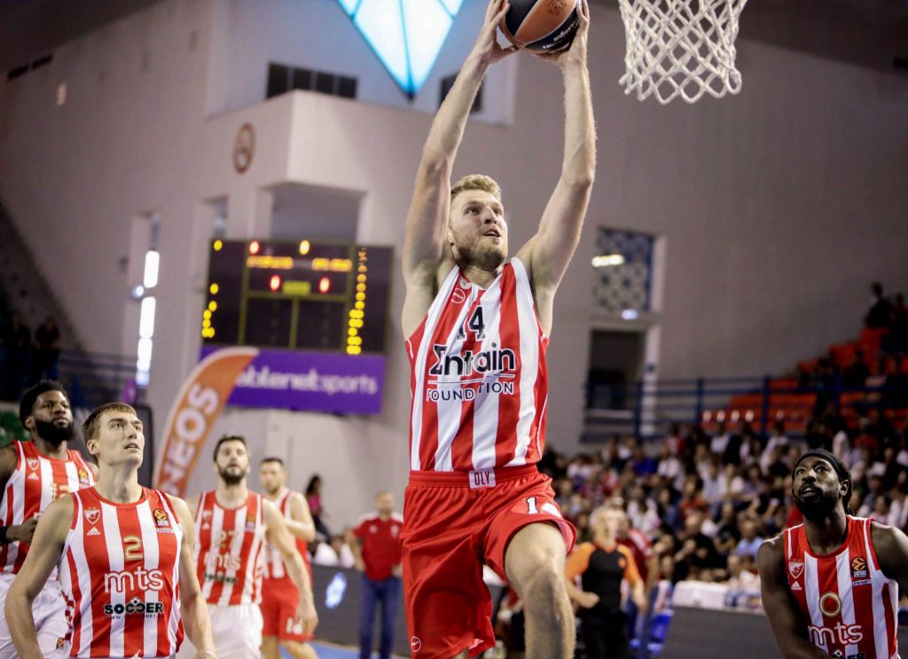 Ισοπέδωσε τον Ερυθρό Αστέρα ο Ολυμπιακός (94-55)