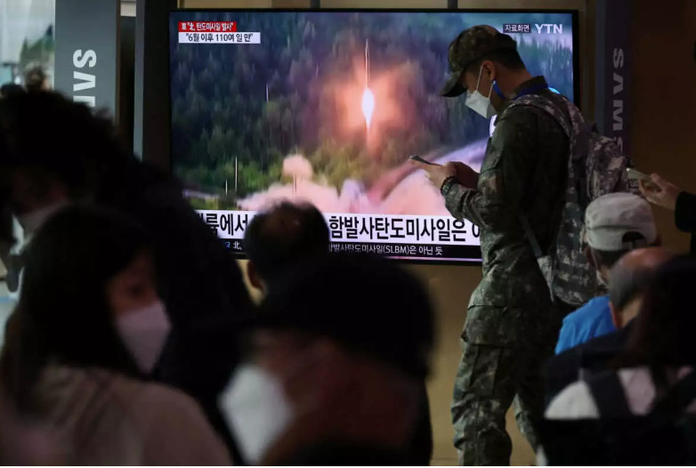 Με εκτόξευση βαλλιστικών πυραύλων «χαιρέτισε» την αποχώρηση της Κάμαλα Χάρις από την Σεούλ