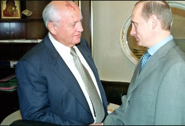 Πούτιν: Δεν θα παρευρεθεί στην κηδεία του Γκορμπατσόφ
