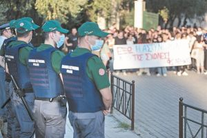 Πρεμιέρα με περιπολία εντός και εκτός ΑΕΙ