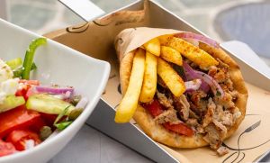 Σουβλατζίδικο στην Ιρλανδία ψάχνει Έλληνα τυλιχτή