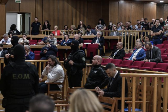 Δίκη Χρυσής Αυγής: Διακόπηκε για τις 7 Οκτωβρίου | tanea.gr