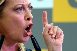 Η προειδοποίηση της Τζόρτζια Μελόνι προς τον Τύπο