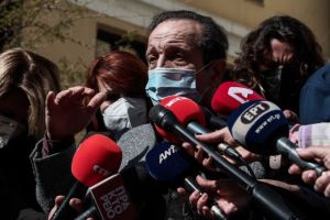 Δίκη Φιλιππίδη: Έξαλλος ο Μπιμπίλας – Πέταξε λαχεία στη συνήγορο υπεράσπισης