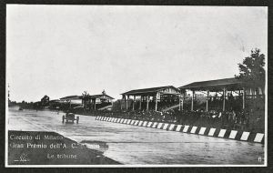 ΕΝΑΣ ΑΙΩΝΑΣ ΓΕΜΑΤΟΣ ΓΚΑΖΙΑ