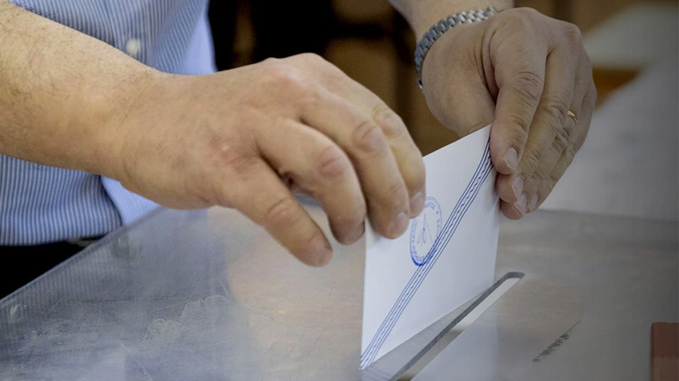 Στο 8,1 η διαφορά ΝΔ με ΣΥΡΙΖΑ – Τα ποσοστά των κομμάτων στην πρόθεση ψήφου
