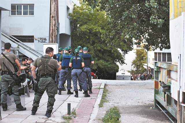 Με προστασία των ΜΑΤ στο ΑΠΘ