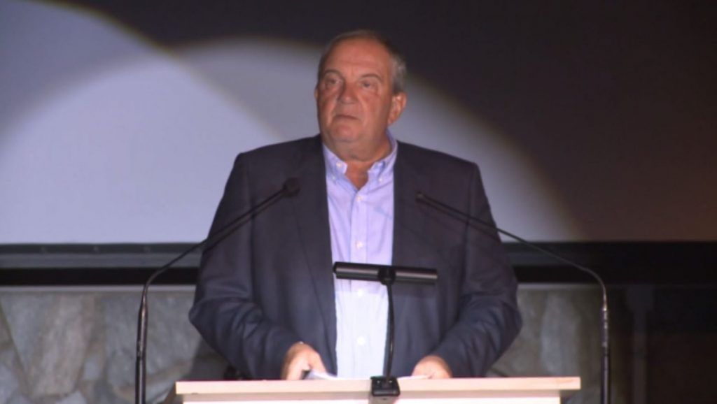 «Απλετο φως» για τις υποκλοπές ζήτησε ο Κώστας Καραμανλής