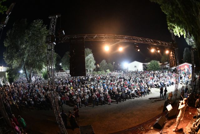 Μίκης Θεοδωράκης: «Χώρεσε στο έργο του την εποποιία της λαϊκής πάλης στον 20ο αιώνα