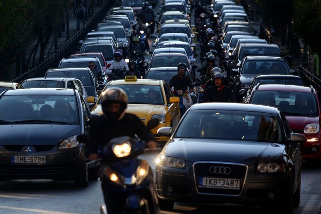 Κυκλοφοριακό: Γιατί «φρακάρουν» οι δρόμοι της Αθήνας
