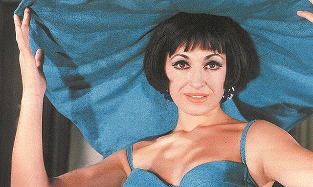 Η κωμική αθωότητα ενός χρυσού ειδώλου