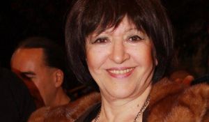 Μενδώνη για Καραγιάννη: Ήταν η προσωποποίηση του ελληνικού κινηματογραφικού μιούζικαλ
