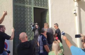 Μεσσηνία: Ελεύθερος με περιοριστικούς όρους ο 20χρονος πατέρας του βρέφους που νοσηλεύεται με κρανιοεγκεφαλικές κακώσεις