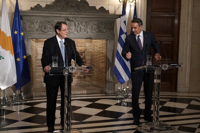 Η Ελλάδα δωρίζει κυβερνητικό αεροσκάφος στην Κύπρο