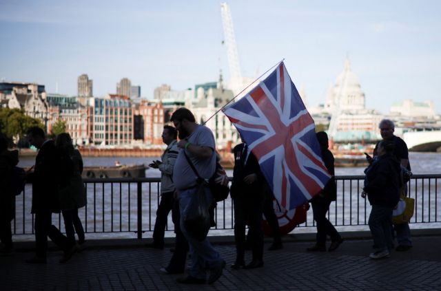 Βασίλισσα Ελισάβετ: Έκλεισε οριστικά η ουρά για το λαϊκό προσκύνημα