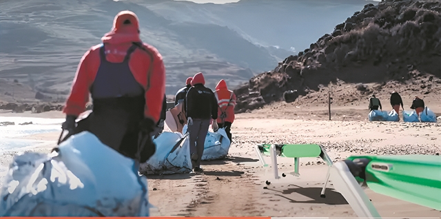 Το ρομπότ «Wave» που καθαρίζει τις ακτές