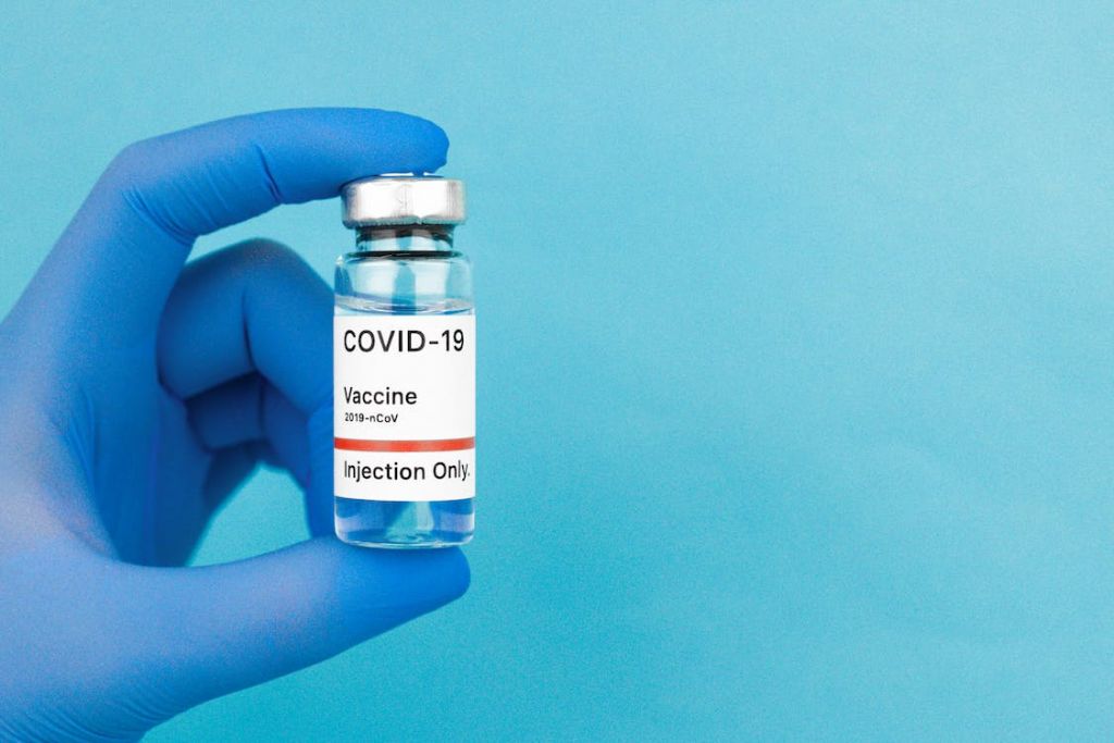 Ταυτόχρονος ετήσιος εμβολιασμός για Covid-19 και γρίπη