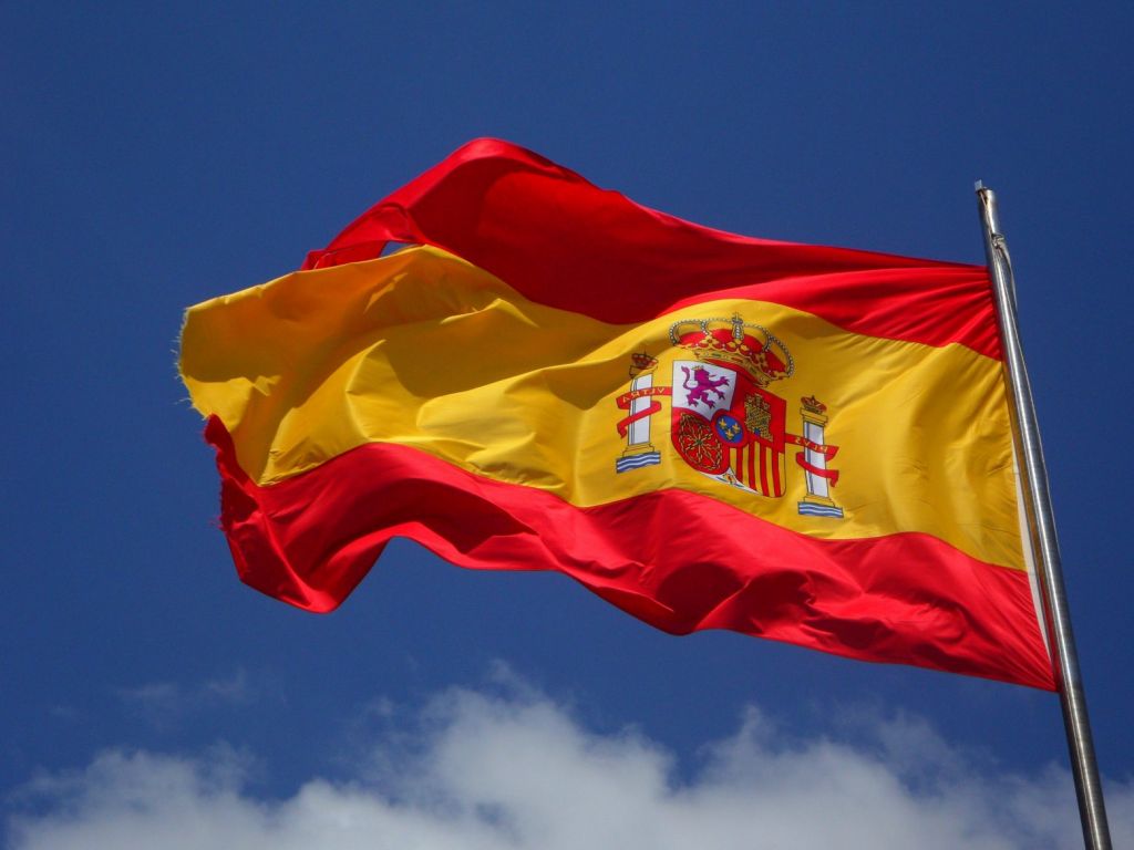 Μείωση φόρου για τους χαμηλόμισθους ανακοίνωσε η Ισπανία