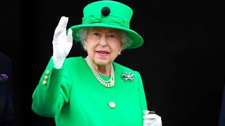 Βασίλισσα Ελισάβετ: Τα πρωτοσέλιδα του βρετανικού Τύπου