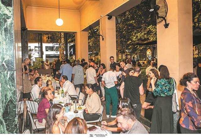 Οι σημαντικοί του Art World στο «Athenee»