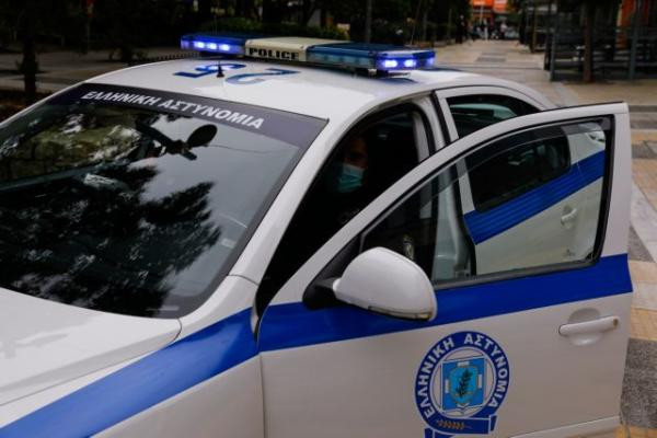 Σοκ και στη Δραπετσώνα: Σύλληψη 54χρονου για τον βιασμό της 11χρονης κόρης του
