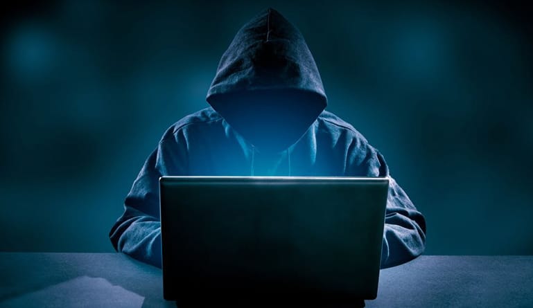 Ηλεκτρονικές απάτες: Τι πρέπει να προσέχουν οι πολίτες
