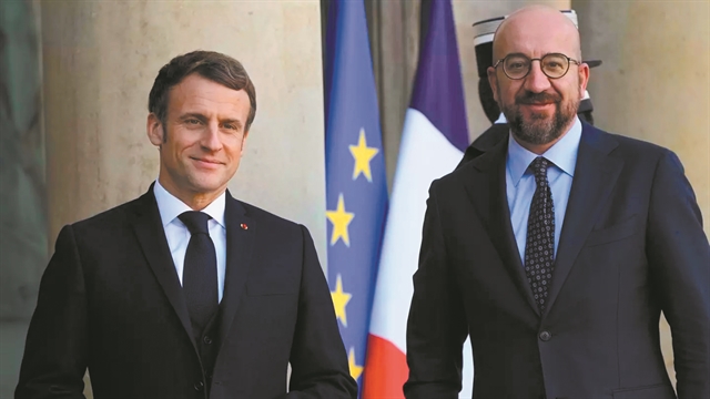 Η Ευρώπη μεγαλώνει