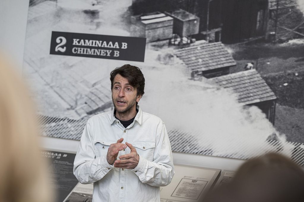 «Ποιος κρατάει το φανάρι»: Η πρωτότυπη θεατρική ξενάγηση επιστρέφει στο Βιομηχανικό Μουσείο Φωταερίου