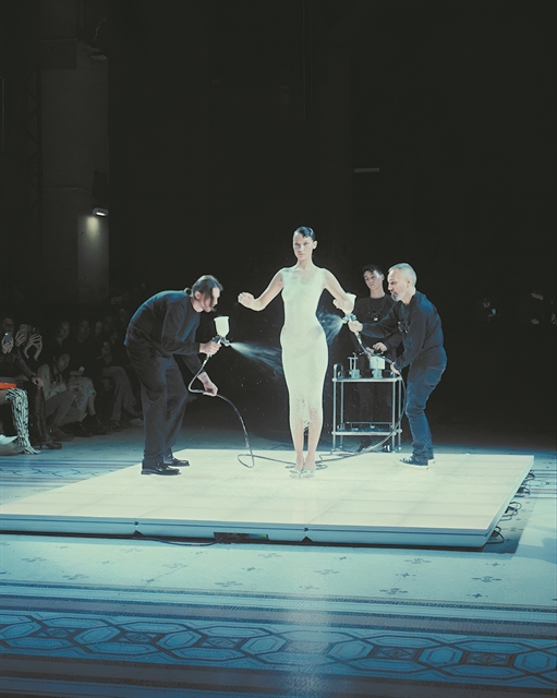 Τακούνια στιλέτο στο Τροκαντερό και τη Μονμάρτρη