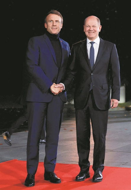 Το παρασκήνιο της αναβολής της συνάντησης Μακρόν – Σολτς