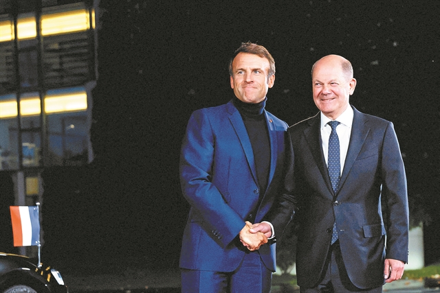 Δείπνο Σολτς και Μακρόν με μενού… ευρωπαϊκό – ουκρανικό