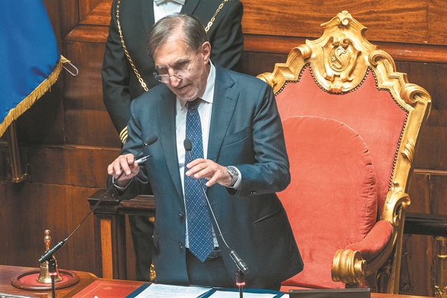 Με πρόεδρο τον «κήρυκα» του φασιστικού χαιρετισμού