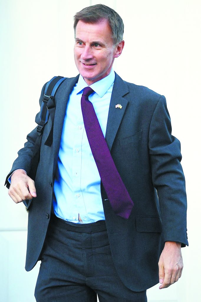 Το ευγενικό πραξικόπημα του… βρετανού Ντράγκι