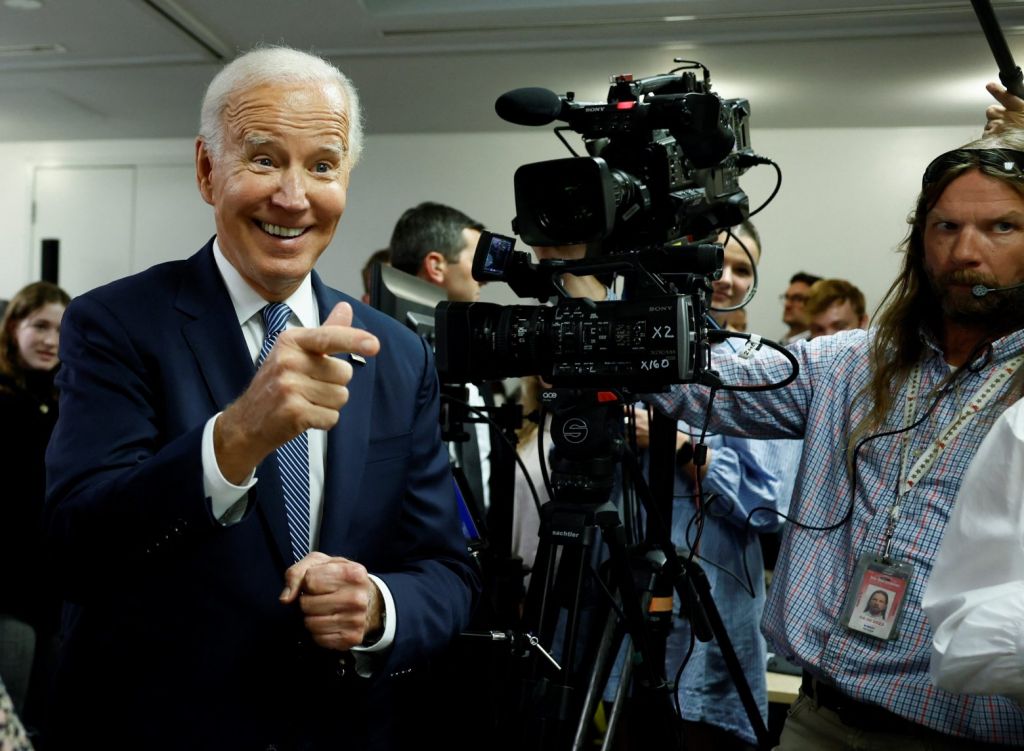 Μπάιντεν: «Ξαναβάφτισε» τον νέο πρωθυπουργό της Βρετανίας… Ρασί Σανούκ