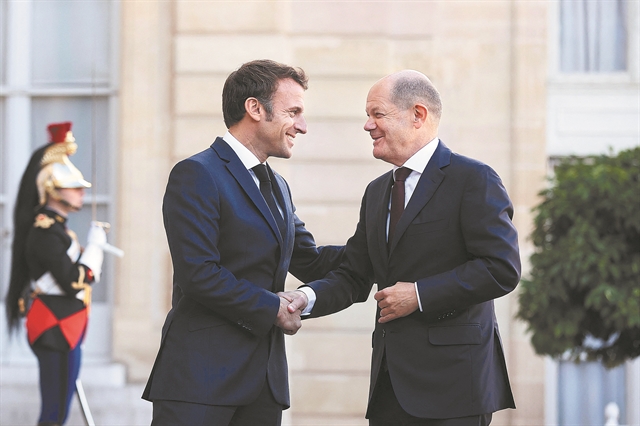 Αγκομαχεί η γαλλογερμανική ατμομηχανή