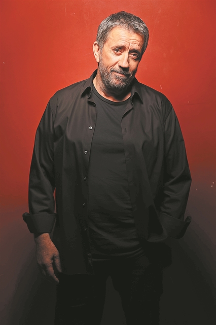 «Δεν φοβάμαι να μείνω μόνος, το επιδιώκω»